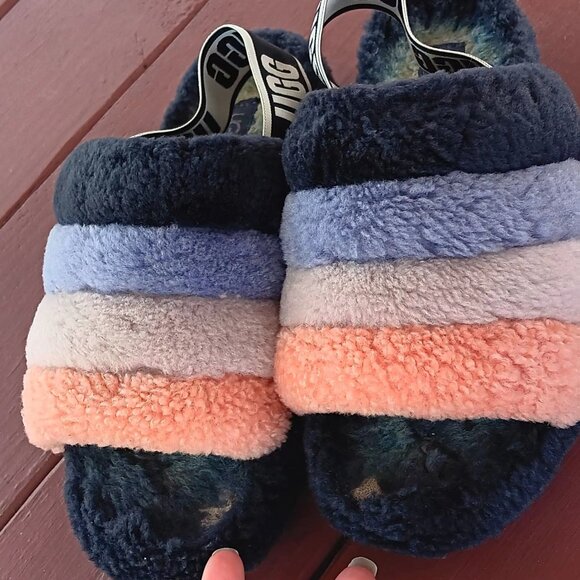 UGG fluff yeah - Picture 1 of 4